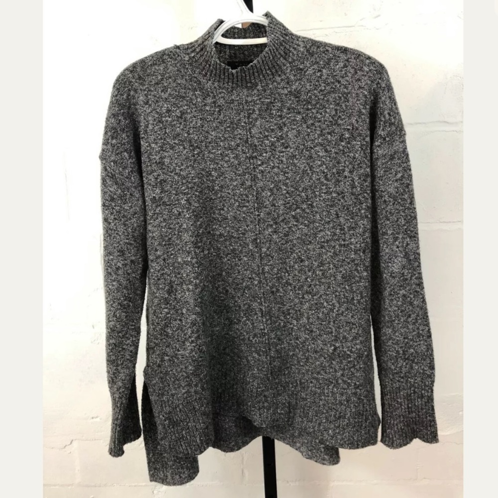Tahari Mock Neck Hi Lo Sweater Gray Ribbed Edges